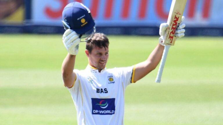 Hampshire Sign All-Rounder Delano Potgieter for Short-Term Stint