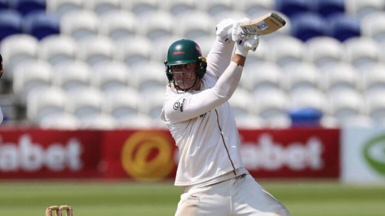Louis Kimber’s Heroic 66 Seals Thrilling Win for Northamptonshire Against Gloucestershire