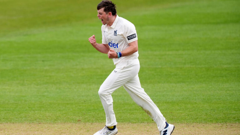 Rain Forces Draw in Edgbaston Thriller Between Warwickshire and Glamorgan