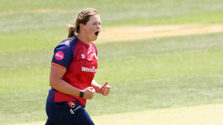 Grace Scrivens fifty sets up Essex in Headingley thriller – Essex Beat Yorkshire in Headingley Thriller: Grace Scrivens Stars