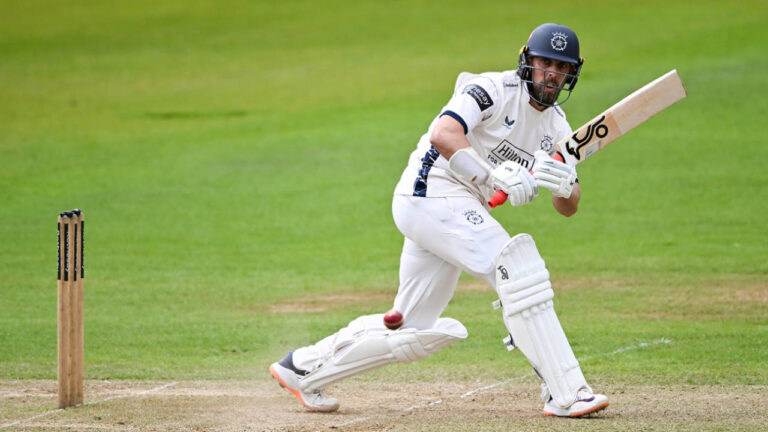 Jake Lehmann Hits Maiden Hampshire Century to Secure County Championship Draw