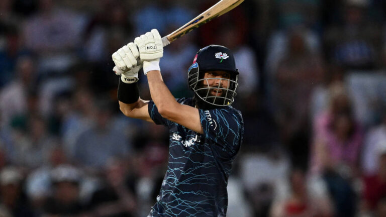 Hasan, Tye fireworks deny Derbyshire as Yorkshire go two from two – Hasan Ali and Andrew Tye Heroics Lead Yorkshire to Thrilling Blast Win