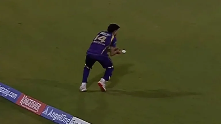 Vaibhav Arora Drops Sitter: Devdutt Padikkal Handed Lifeline in RCB vs KKR