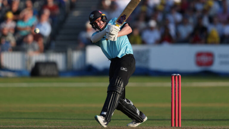 Dan Lawrence 94* in vain as Hampshire hold of Surrey charge