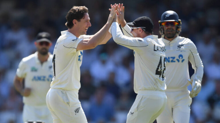 Henry five-for secures New Zealand lead despite Fisher rearguard